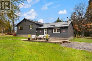 Detached House for Sale, 29109 Highway 60 Highway, Whitney, ON