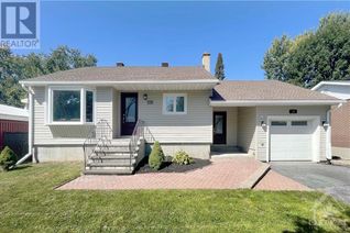 Detached House for Sale, 23 Oakridge Boulevard, Nepean, ON