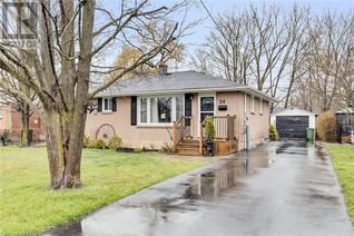 Detached House for Sale, 24 Brant Avenue, St. Thomas, ON