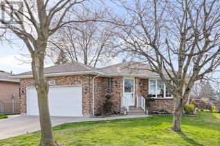 Property for Sale, 422 Champlain Court, Belle River, ON