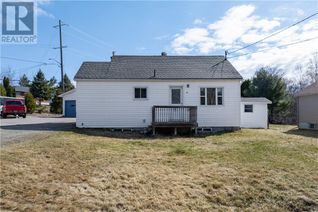 Detached House for Sale, 18 Moonlight Beach Road, Sudbury, ON