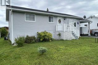 Bungalow for Sale, 130 Cross Lake Rd, Temiskaming Shores, ON