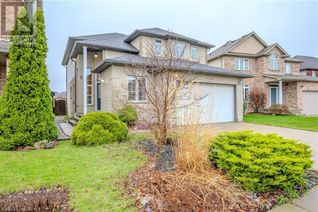 Detached House for Sale, 210 Hawkswood Drive, Kitchener, ON