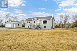 Bungalow for Sale, 11731 Highway 7, Lake Charlotte, NS