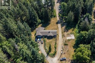 Detached House for Sale, 8598 Island Hwy N, Black Creek, BC