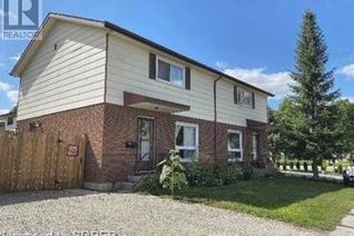 Detached House for Sale, 406 Queen Street, Delhi, ON