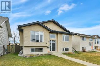 Detached House for Sale, 46 Kirkland Close, Red Deer, AB