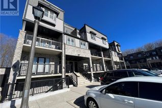Condo Townhouse for Sale, 1989 Ottawa Street South Street S Unit# 27f, Kitchener, ON
