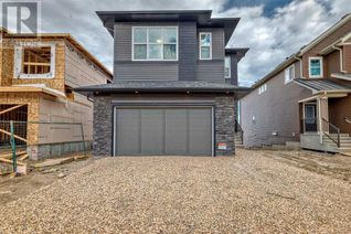 Detached House for Sale, 196 Calhoun Crescent Ne, Calgary, AB