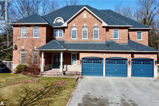 Detached House for Sale, 41 Camelot Square, Barrie, ON