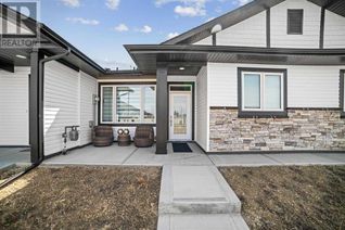Freehold Townhouse for Sale, 6105 Valleyview Drive, Camrose, AB