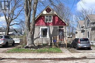 Detached House for Sale, 54 Albion Street, London, ON