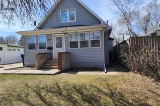 Detached House for Sale, 519 King Street, Weyburn, SK