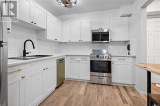Condo Apartment for Sale, 3225 Alder St #202, Saanich, BC