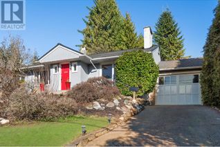 Detached House for Sale, 3380 Edgemont Boulevard, North Vancouver, BC