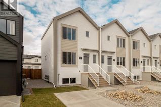 Freehold Townhouse for Sale, 20 Blackwolf Lane N, Lethbridge, AB