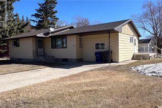 Detached House for Sale, 302 Broad Street, Cut Knife, SK