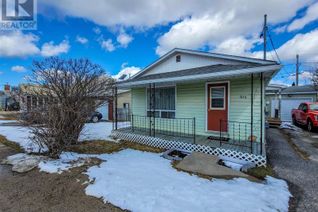 Detached House for Sale, 646 Cedar Dr, Iroquois Falls, ON