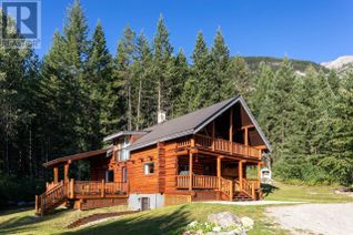 Detached House for Sale, 823 Crandall Road, Golden, BC Detached House for Sale, 823 Crandall Road, Golden, BC
