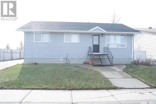 Detached House for Sale, 708 Leeville Drive, Assiniboia, SK