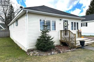 Detached House for Sale, 21 Beaumont Avenue, Grand Falls-Windsor, NL