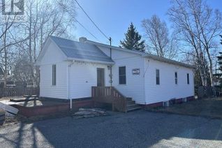 Bungalow for Sale, 36 Government Rd, Wawa, ON