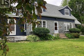 Detached House for Sale, 114 Dominion Street, Bridgewater, NS