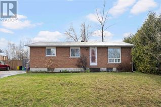 Detached House for Sale, 1112 Boundary Road W, Pembroke, ON