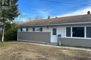 Detached House for Sale, 111 Hillside Drive S, Elliot Lake, ON