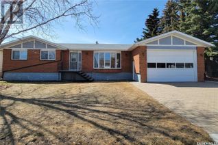 Bungalow for Sale, 5204 Post Place, Macklin, SK