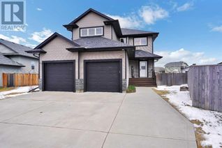 Detached House for Sale, 4419 58 Street Close, Rocky Mountain House, AB