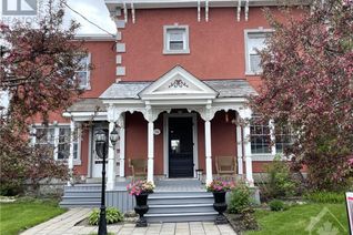 Duplex for Sale, 514-516 St Lawrence Street, Winchester, ON