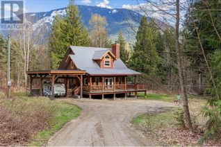 Detached House for Sale, 437 Cedar Street, Revelstoke, BC