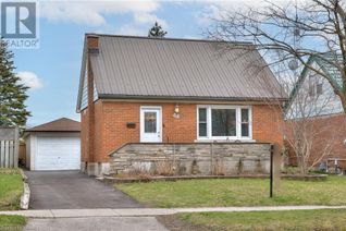 Detached House for Sale, 133 Mausser Avenue, Kitchener, ON