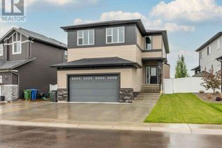 Detached House for Sale, 102 Caribou Crescent, Red Deer, AB