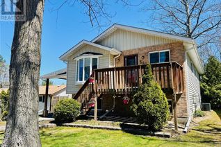 Bungalow for Sale, 381 Zoo Park Road S, Wasaga Beach, ON