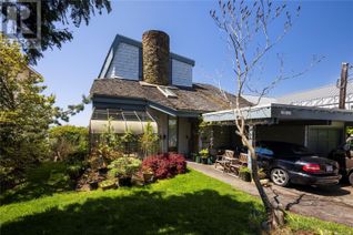 Detached House for Sale, 2072 Marne St, Oak Bay, BC