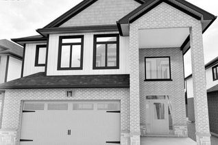 Freehold Townhouse for Sale, 7966 Fallon Drive #4, Lucan Biddulph, ON