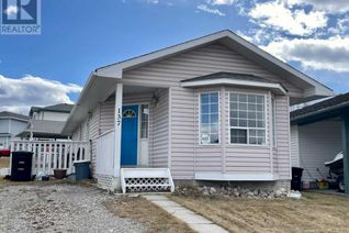 Detached House for Sale, 137 Hood Street, Hinton, AB