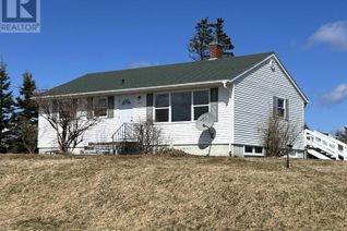 Detached House for Sale, 4976 211 Highway, Port Bickerton, NS