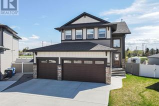 Detached House for Sale, 52 Toal Close, Red Deer, AB