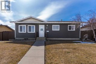 Detached House for Sale, 7107 43 Avenue, Camrose, AB