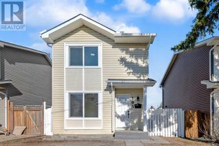Detached House for Sale, 103 Castlegreen Close Ne, Calgary, AB