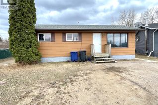Detached House for Sale, 301 3rd Avenue, Battleford, SK