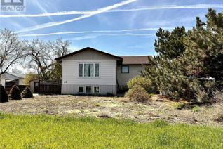 Bungalow for Sale, 60 South Railway Street W, Swift Current, SK