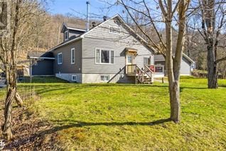 Detached House for Sale, 2592 Haliburton Lake Road, Haliburton, ON