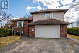 Property for Sale, 91 Laurier E, Azilda, ON