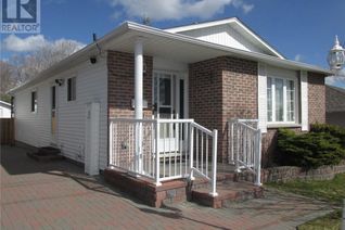 Detached House for Sale, 19 Esten Drive S, Elliot Lake, ON