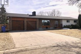 Detached House for Sale, 299 Parker Crescent, Canora, SK