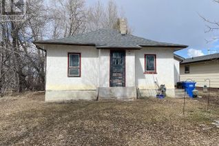 Bungalow for Sale, 143 Roslyn Avenue, Canora, SK